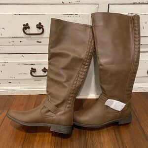 Wide calf riding boots